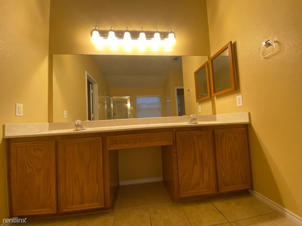 101 West Great Plains Trail - Photo 16