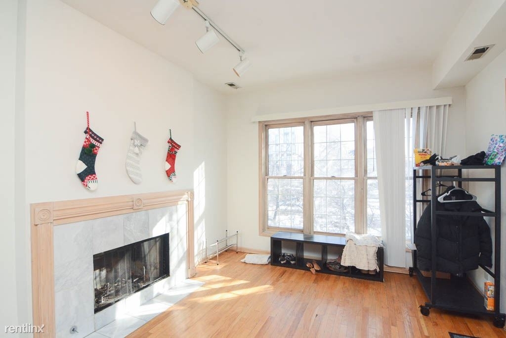 1112 N. Marshfield, Unit 3 - Photo 6