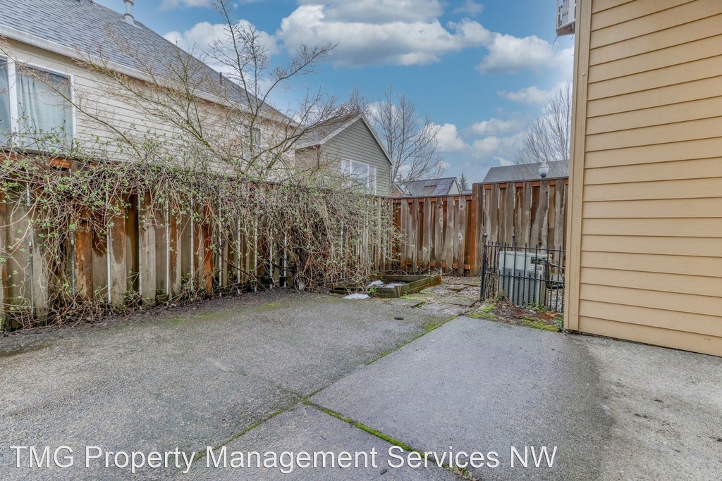 20467 Sw Rosemount Street - Photo 26