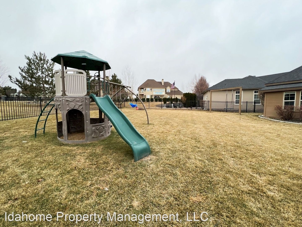 2810 S Bayhill Ct - Photo 29