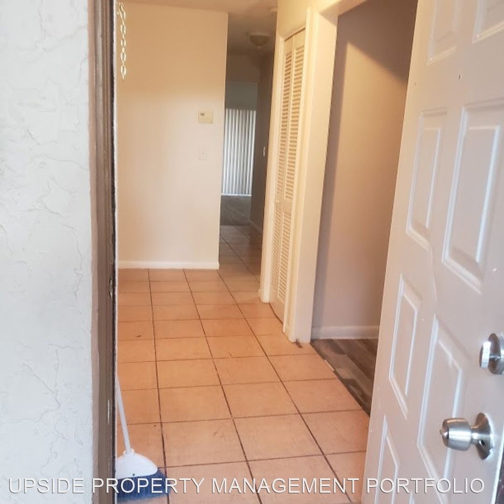 8595 Nw 35 Ct. Unit D - Photo 16