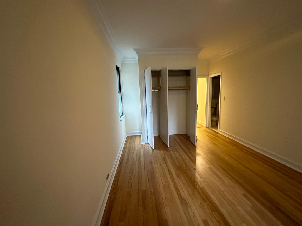 235 East 46th Street - Photo 7