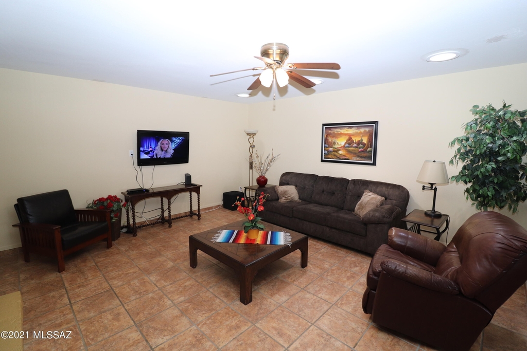 5602 N Camino Del Sol - Photo 12