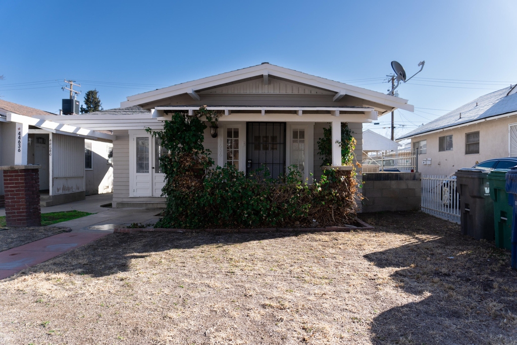 44636 Cedar Avenue - Photo 1