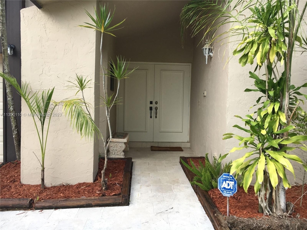 12800 Sw 104th Ter - Photo 2