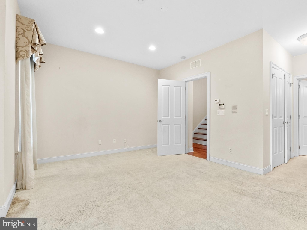 208 Gaskill Street - Photo 25