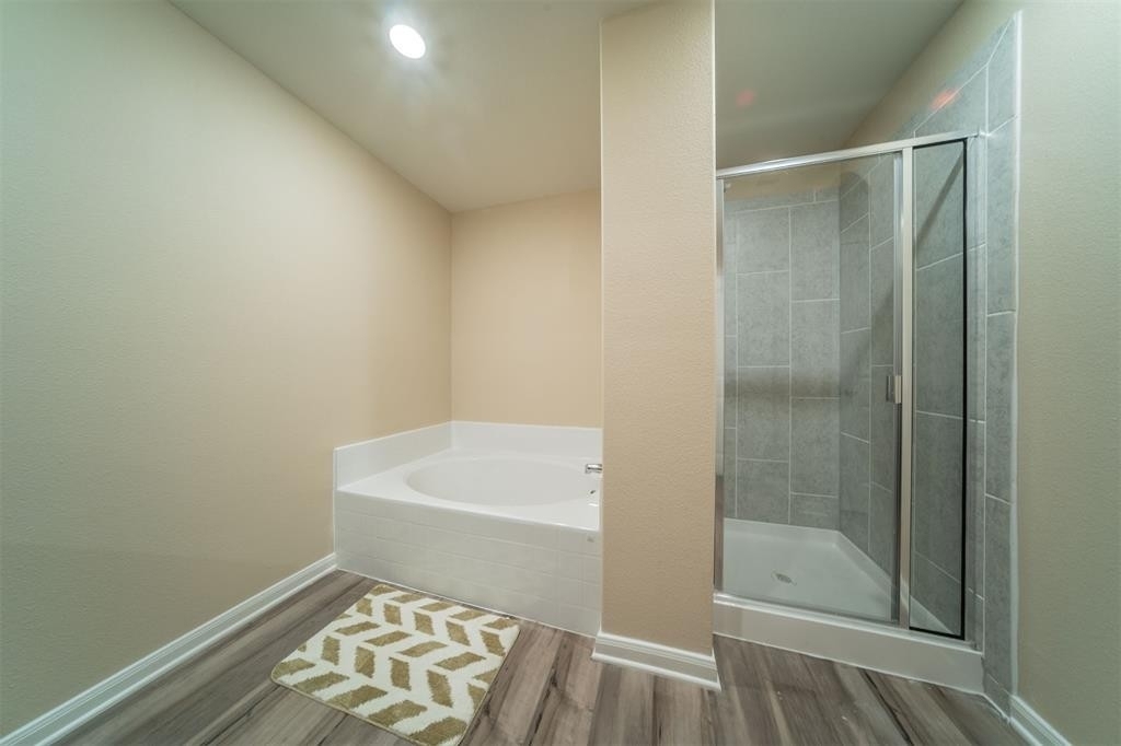 7505 Noble Oaks Drive - Photo 4