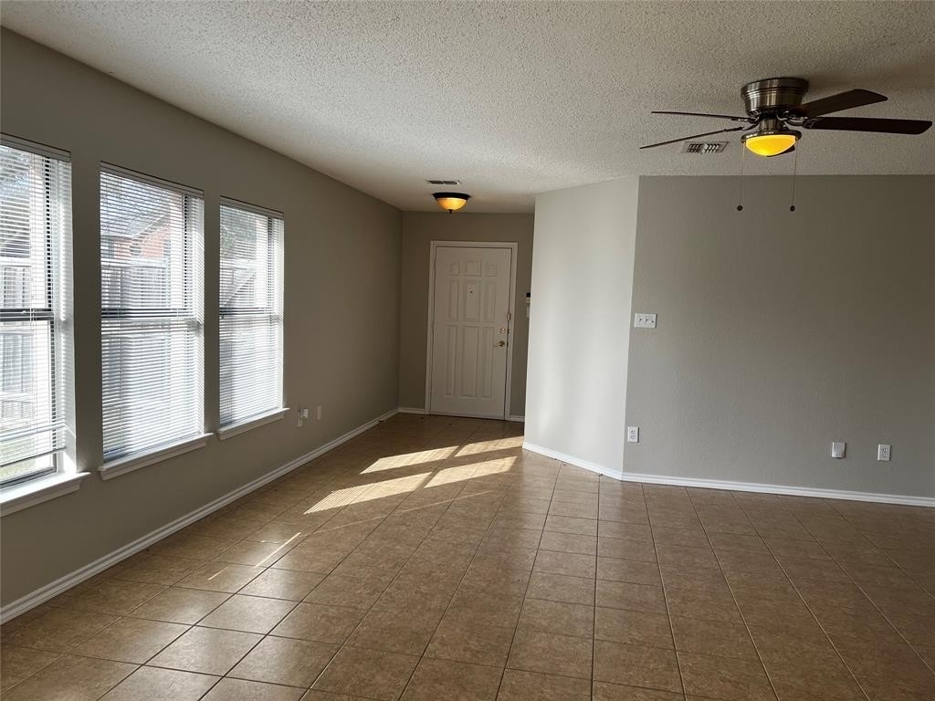 6408 White Oaks Lane - Photo 2