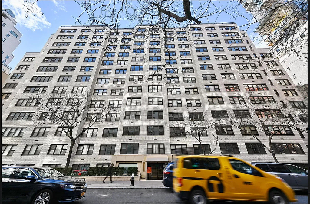 East 63rd Street - Photo 11