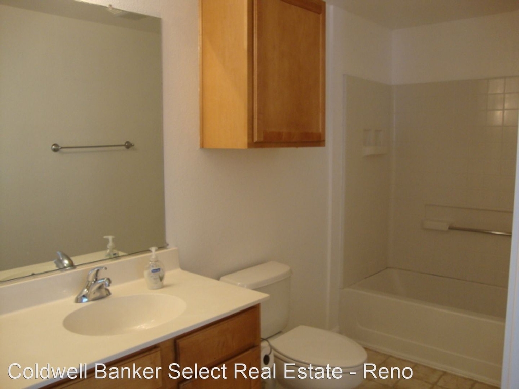 9050 Double R Blvd. # 1211 - Photo 7