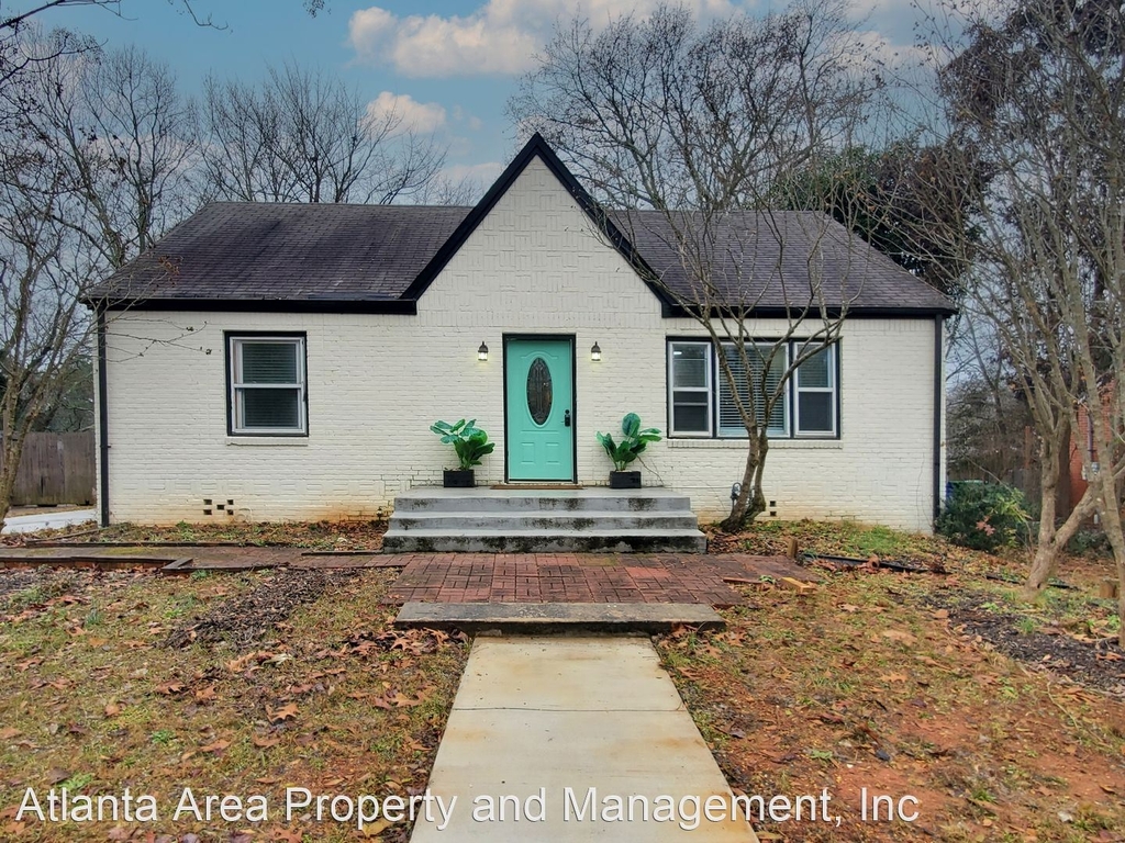 1179 Walker Dr - Photo 2