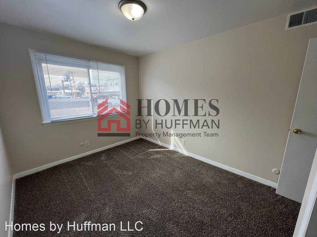 1007-1023 S Lincoln Park Drive - Photo 3