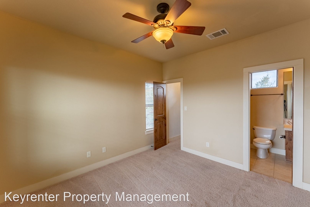 15205 Lariat Trail - Photo 27