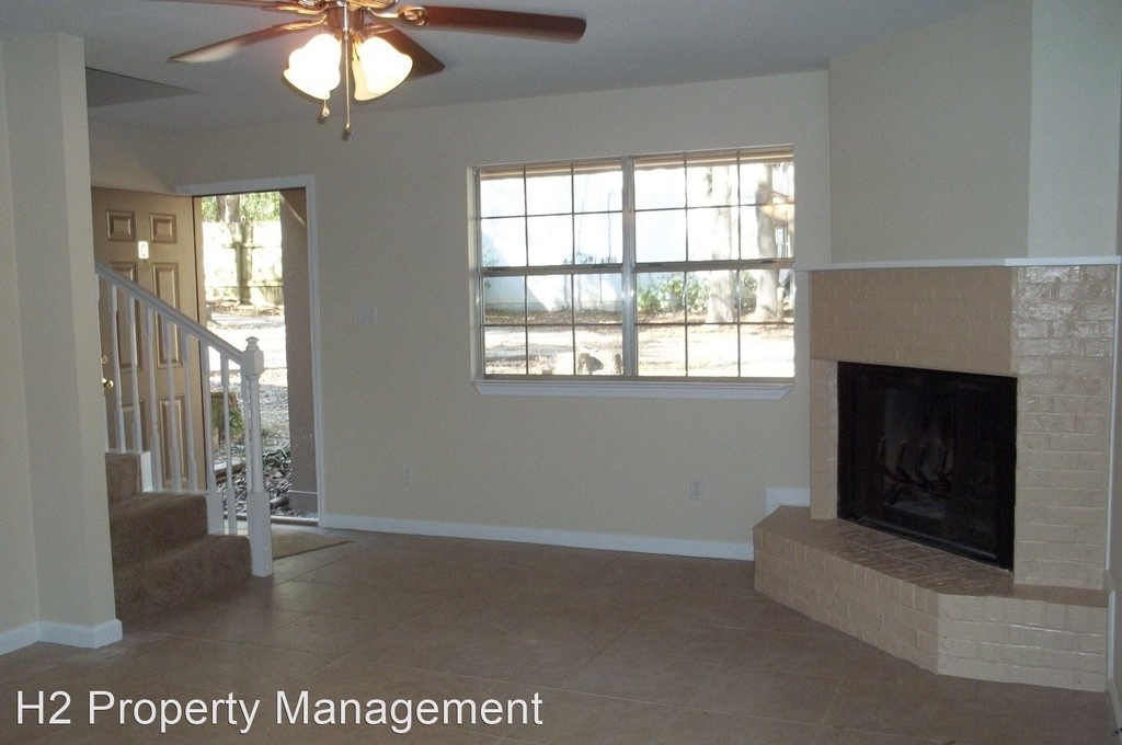 2440 Ramblewood Court - Photo 3