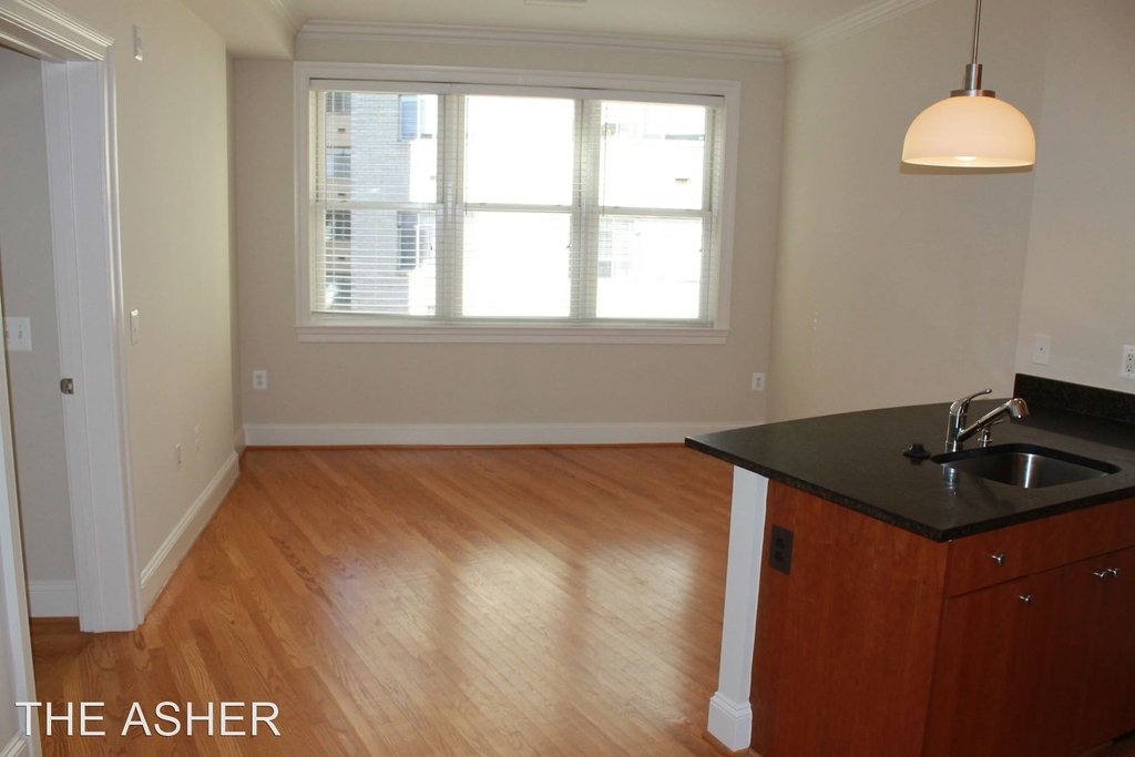 2110 19th Street, Nw - Photo 3