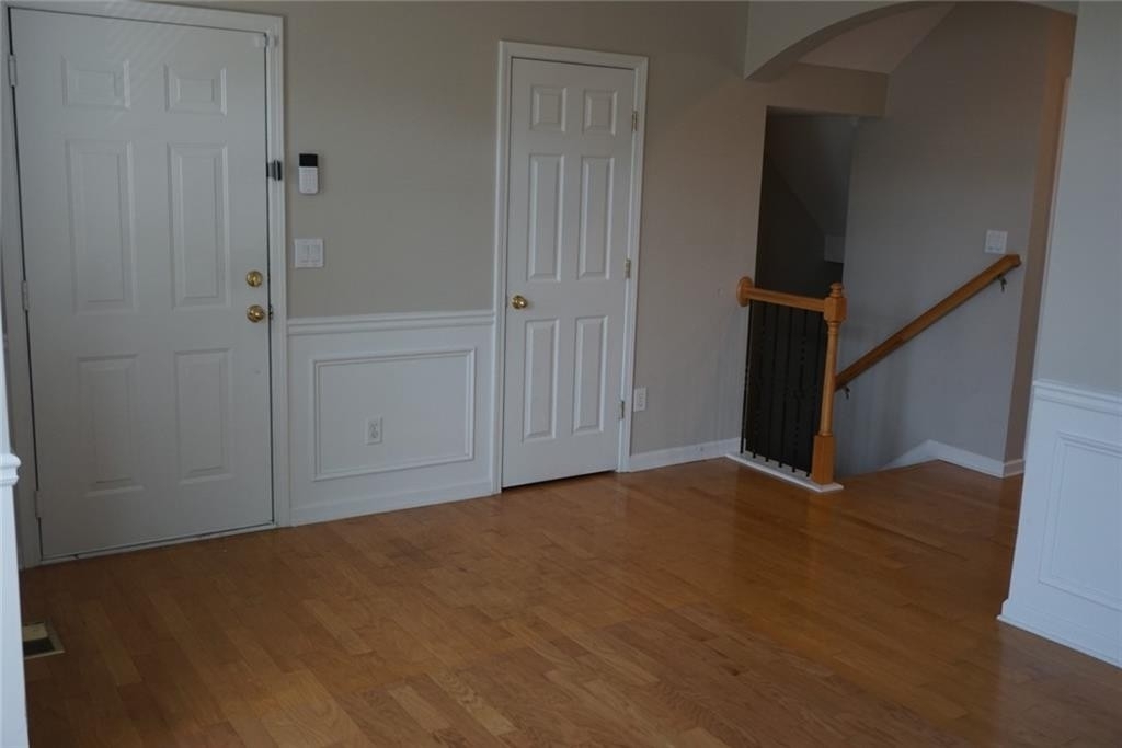 10920 Skyway Drive - Photo 6