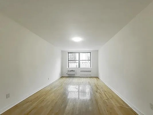 238 East 36th Street - Photo 0