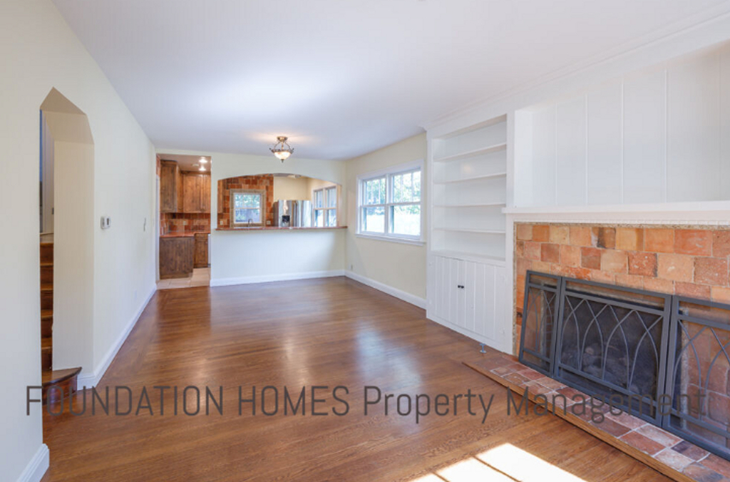 2020 5th Ave - Photo 2