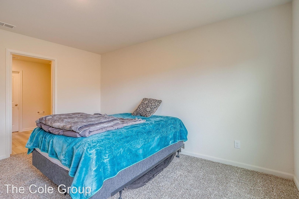 1465 Sunkiss Dr - Photo 11