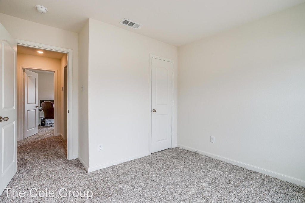 1465 Sunkiss Dr - Photo 29