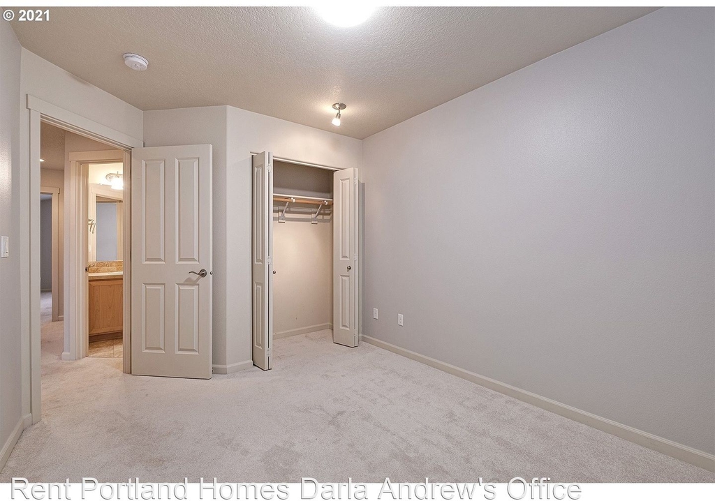 10546 Ne Gateway Street - Photo 18