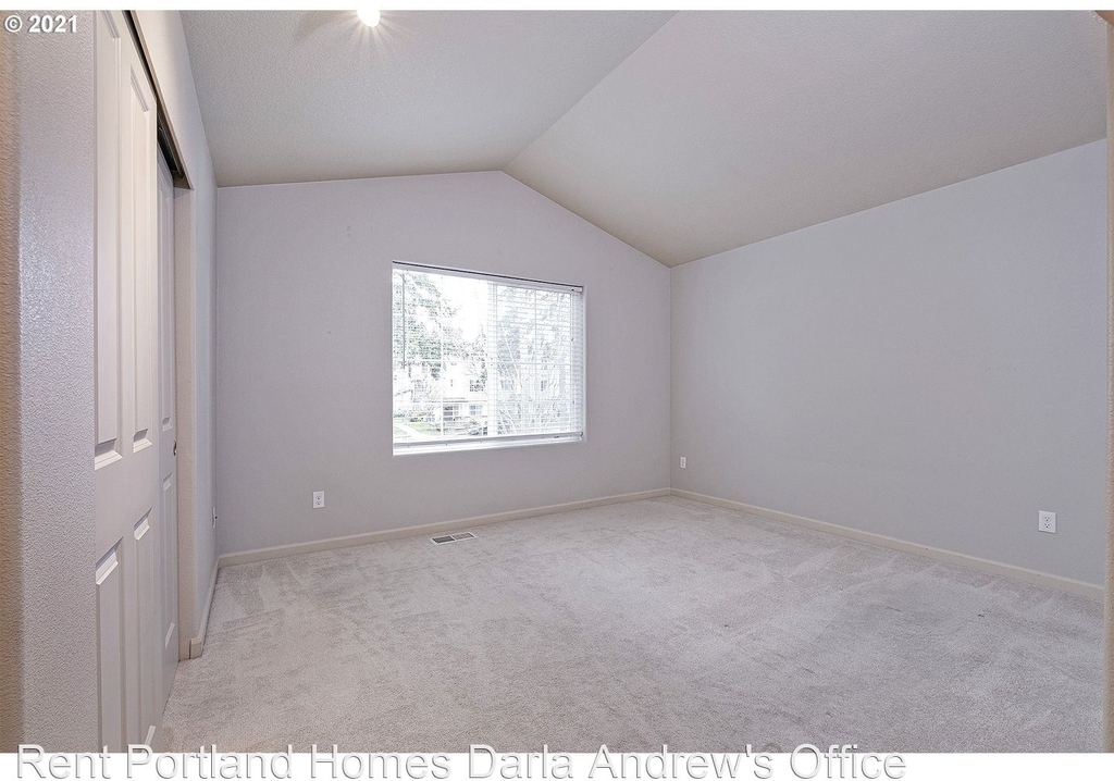 10546 Ne Gateway Street - Photo 13