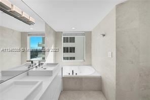 5025 Collins Ave Apt 1501 - Photo 6