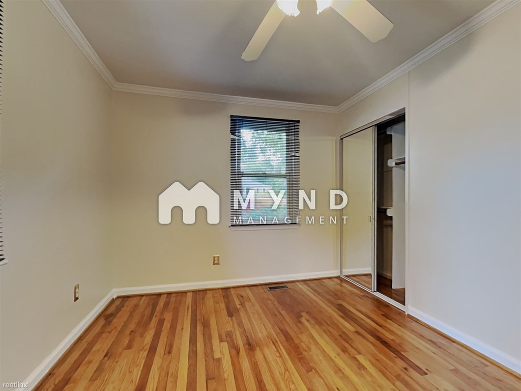 2211 Bernard St - Photo 8