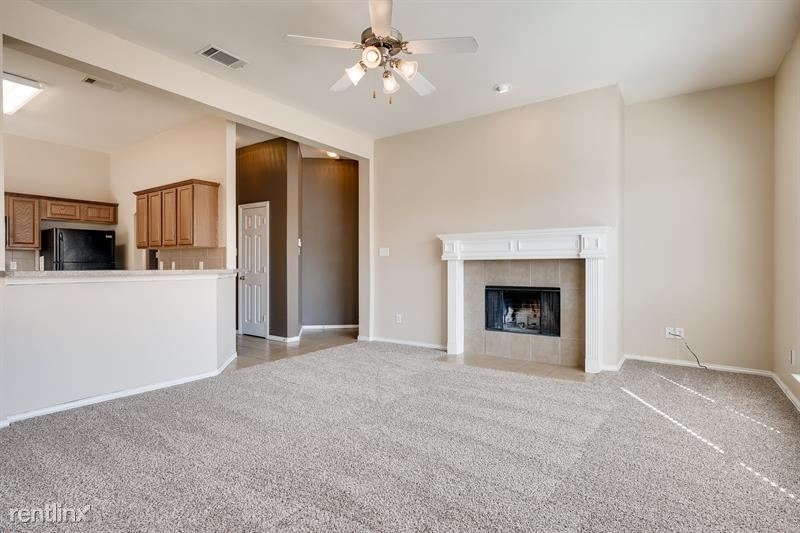 1038 Mansfield Lane Unit - Photo 4