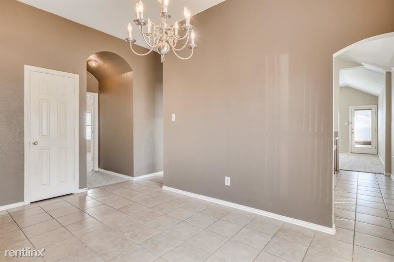 1038 Mansfield Lane Unit - Photo 9