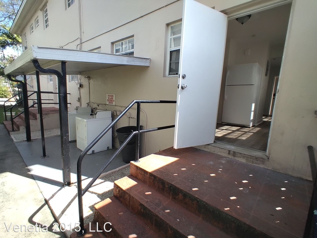 1101 Sw 6th St - Photo 13