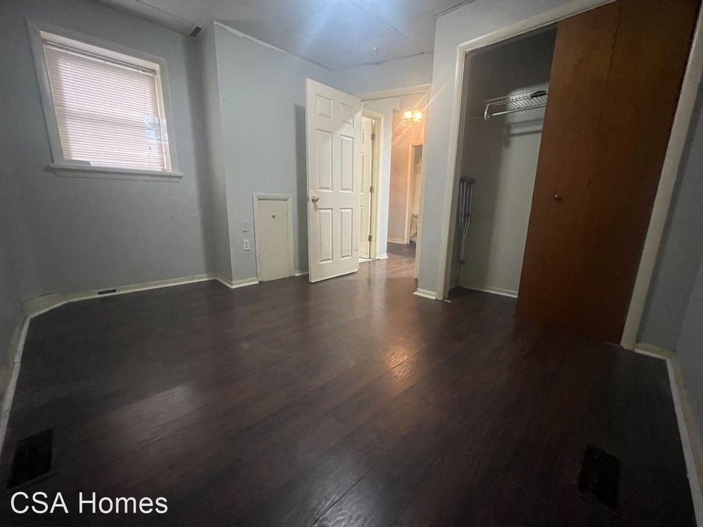 2700 Federal St - Photo 1