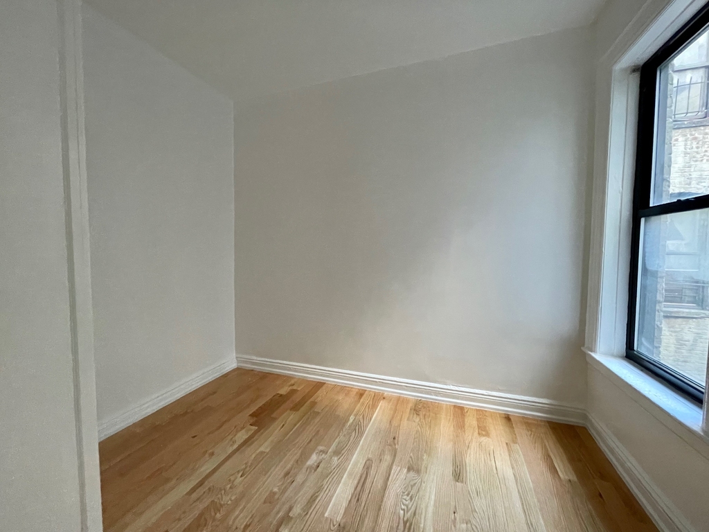 515 West 175th Street - Photo 4