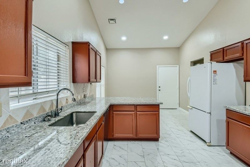 4947 E Greenway Circle N Unit - Photo 4