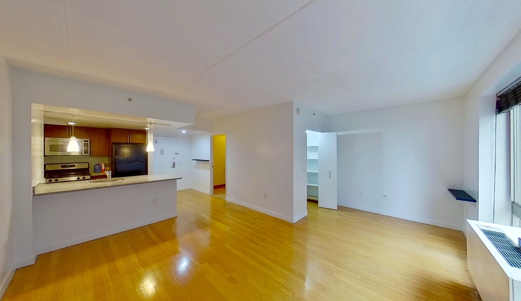 555 West 23rd Street - Photo 3