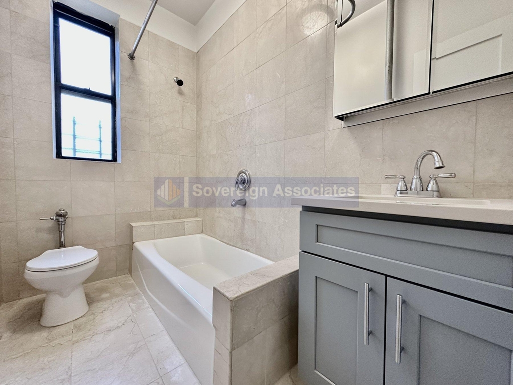 664 West 163rd Street - Photo 8