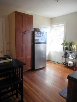 25 Rowell St - Photo 4