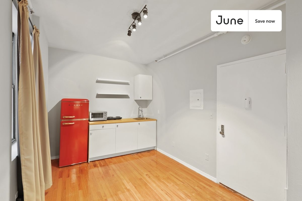 247 West 63rd Street - Photo 1