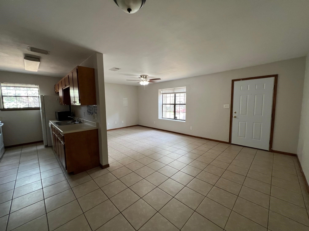 211 Parkbrook Circle - Photo 17