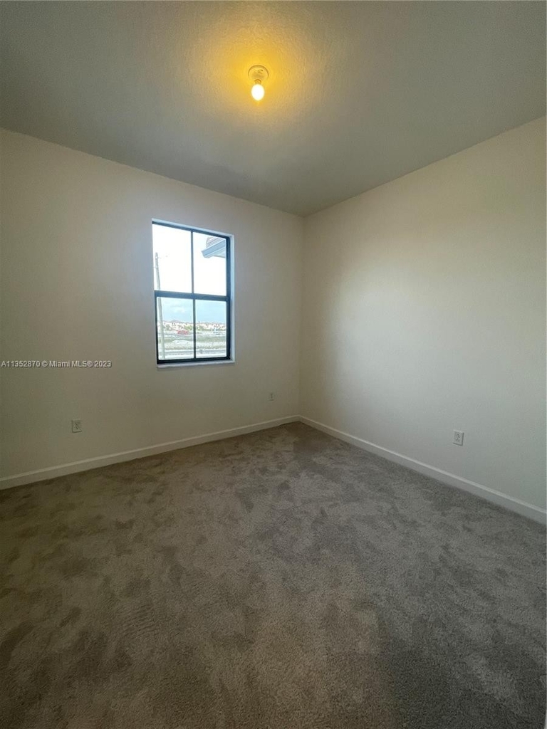 12954 Sw 232 Ter - Photo 16