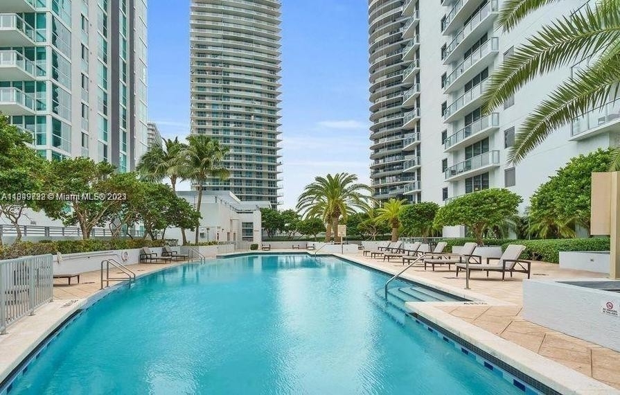 1060 Brickell Ave - Photo 14