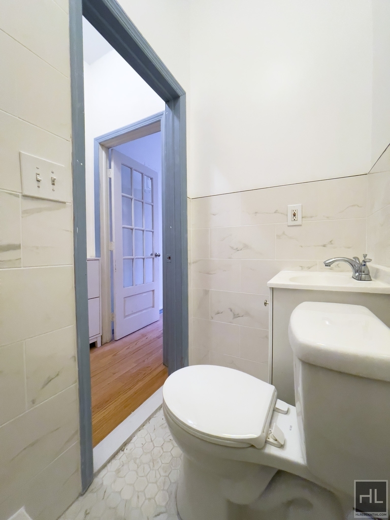 103 North 9 Street - Photo 5