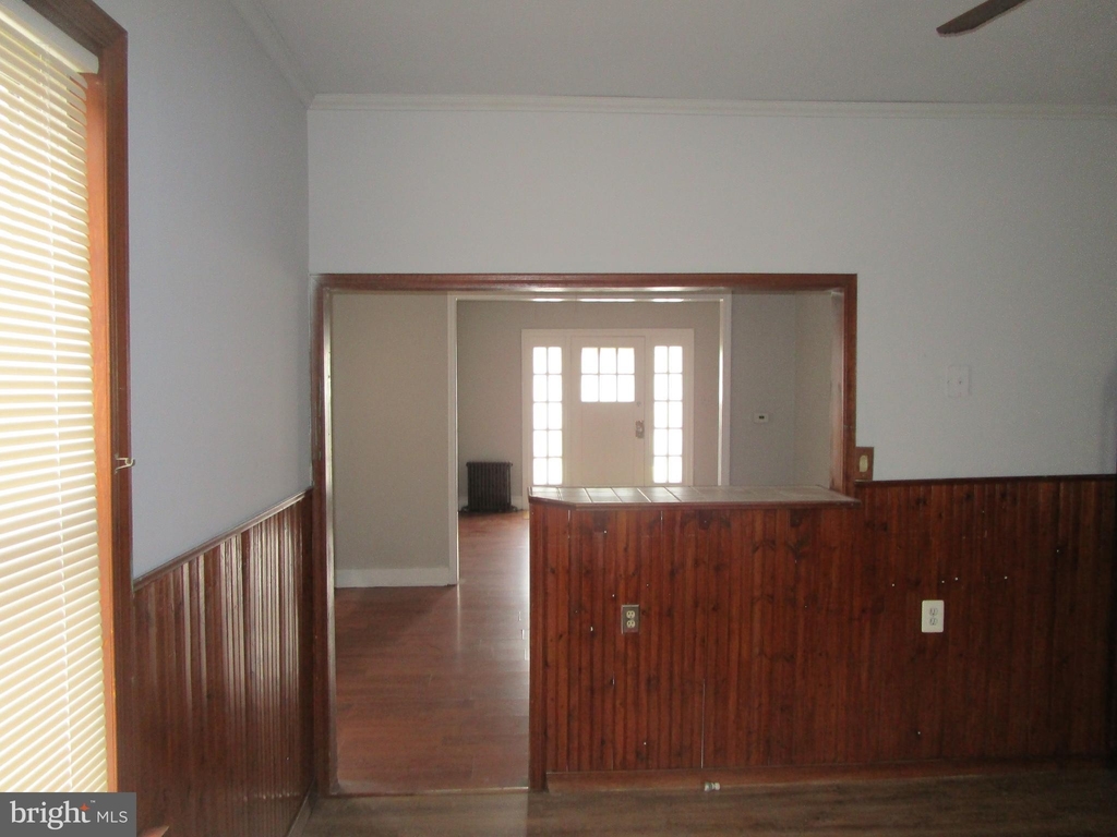 476 Robbins Street - Photo 9