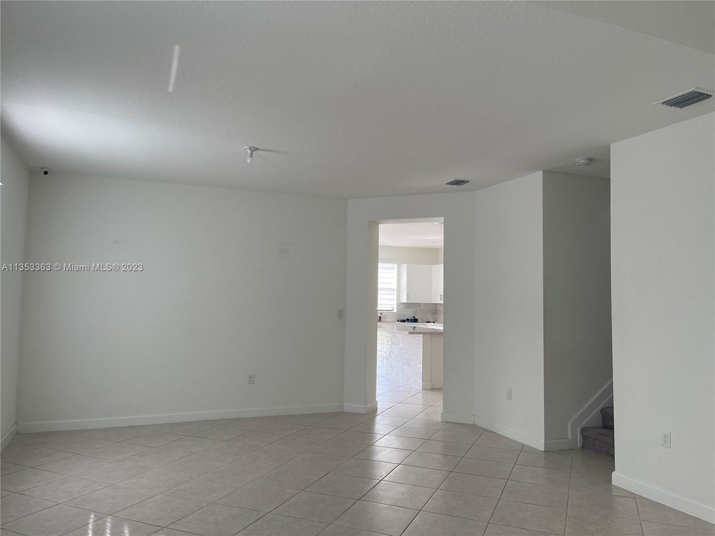 12800 Sw 229th Ter - Photo 3