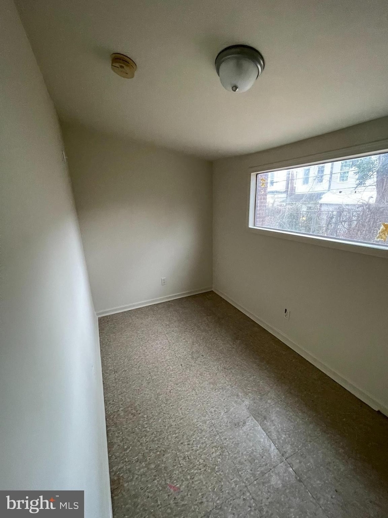 4421 N Uber Street - Photo 6