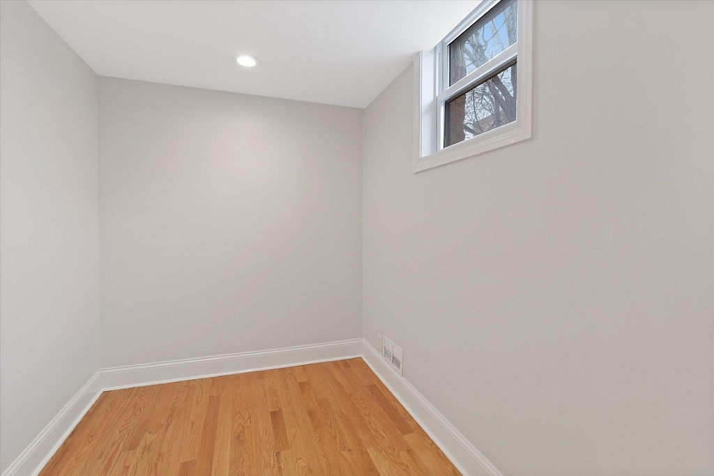 1729 S Halsted Street - Photo 9