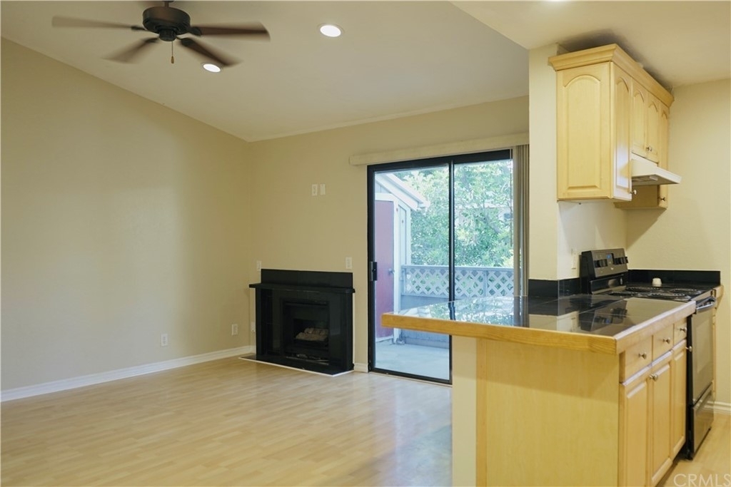 32221 N Alipaz Street - Photo 4