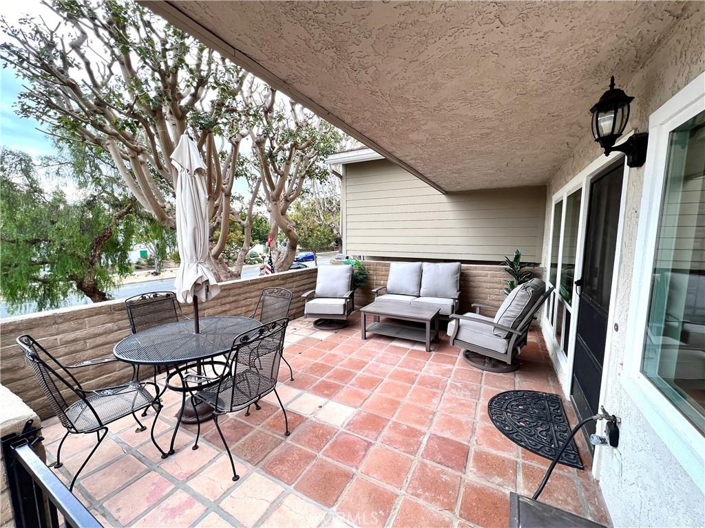 24709 Santa Clara Avenue - Photo 2