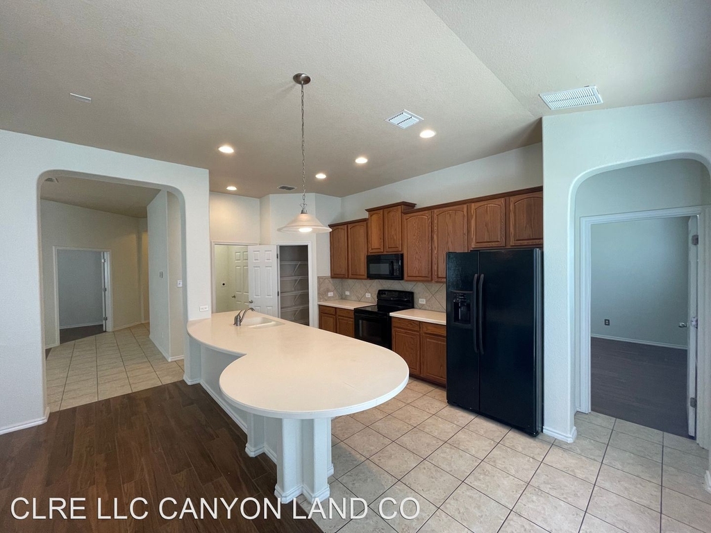 8434 Apache Bend - Photo 19