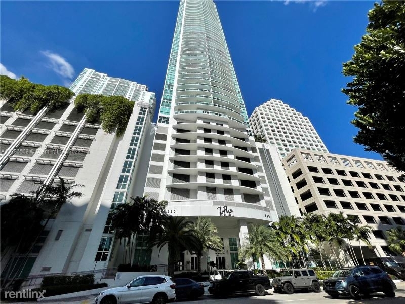 950 Brickell Bay Dr 802 - Photo 16